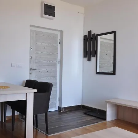 C10 Dvori Lägenhet *